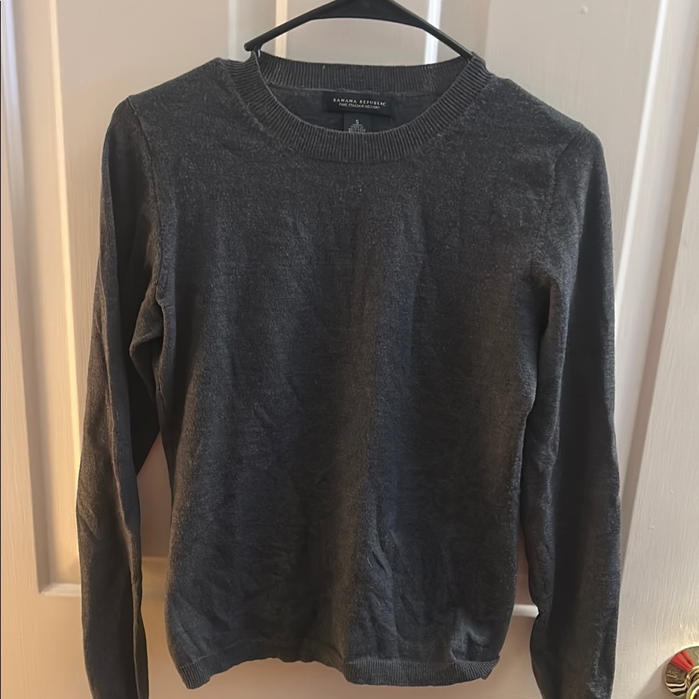 Banana Republic Gray Crewneck Sweater Lightweight Italian Merino Wool